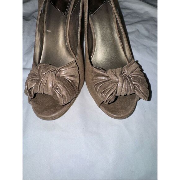 Peep toe kitten heels side 8.5 - Picture 7 of 7